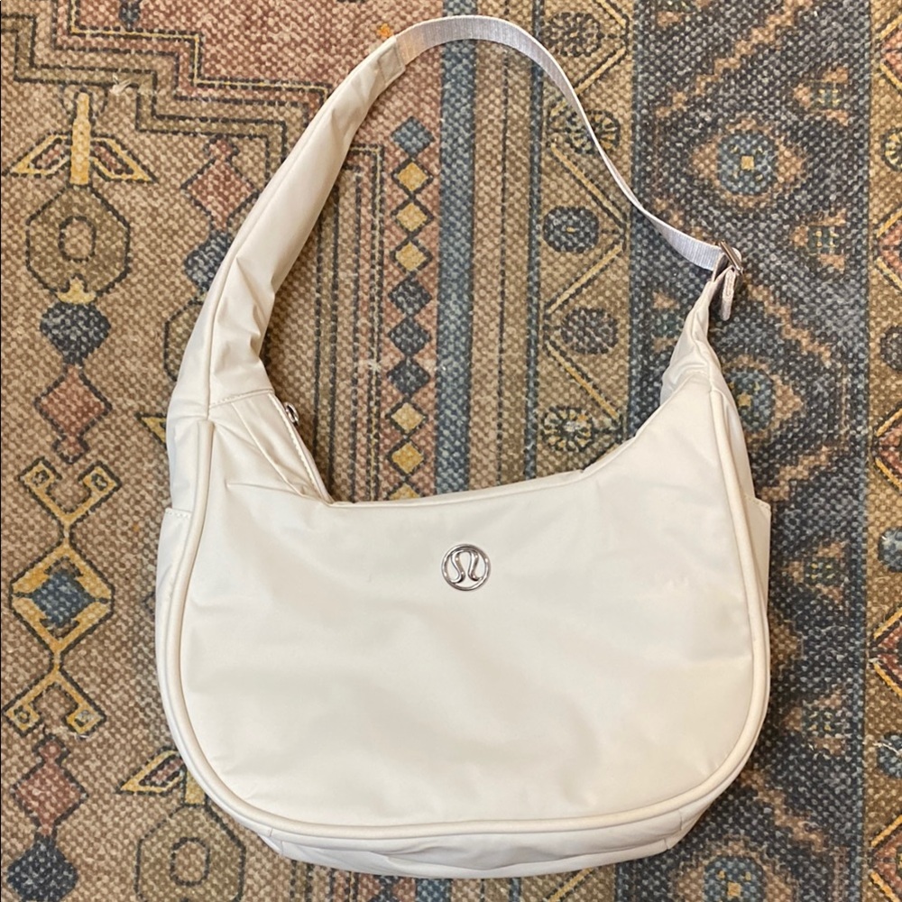 Lululemon City Essentials White Shoulder Bag — brand new w/o tags